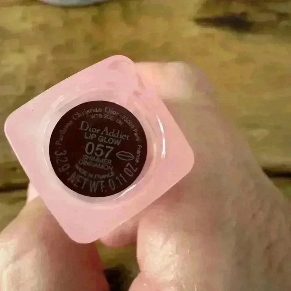 Dior addict Lip Glow ~ Shimmer Cinnamon (057) ~ New! - Picture 6 of 6